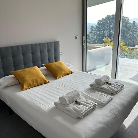 Tres Prismas Exclusive Villa ซาร์เรีย ภายนอก รูปภาพ