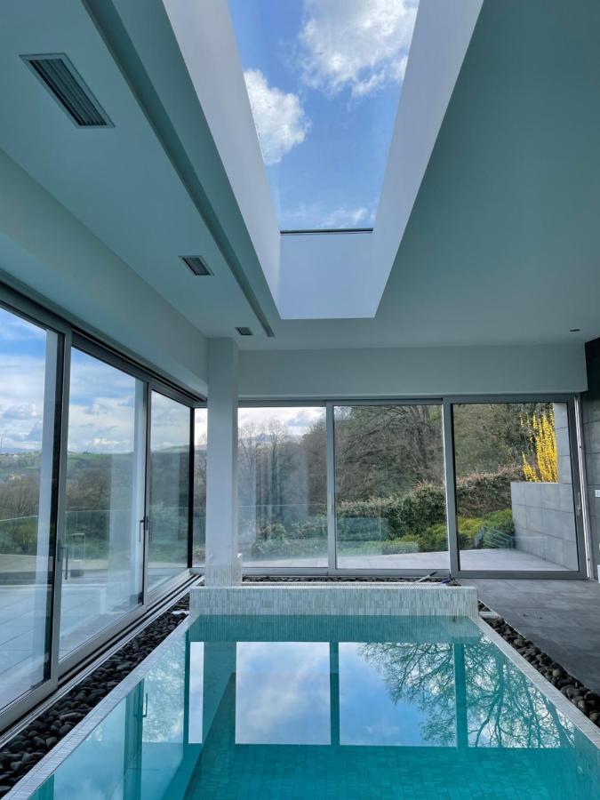 Tres Prismas Exclusive Villa ซาร์เรีย ภายนอก รูปภาพ