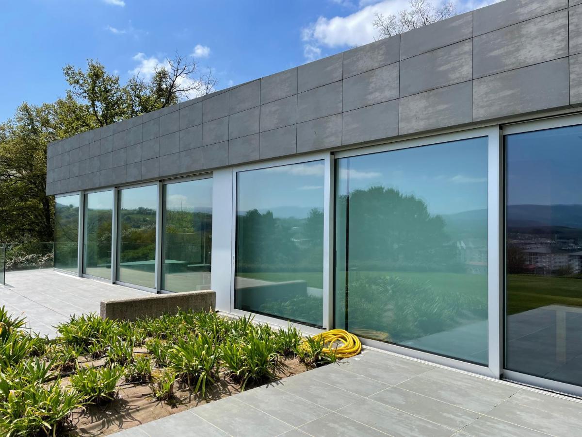 Tres Prismas Exclusive Villa ซาร์เรีย ภายนอก รูปภาพ