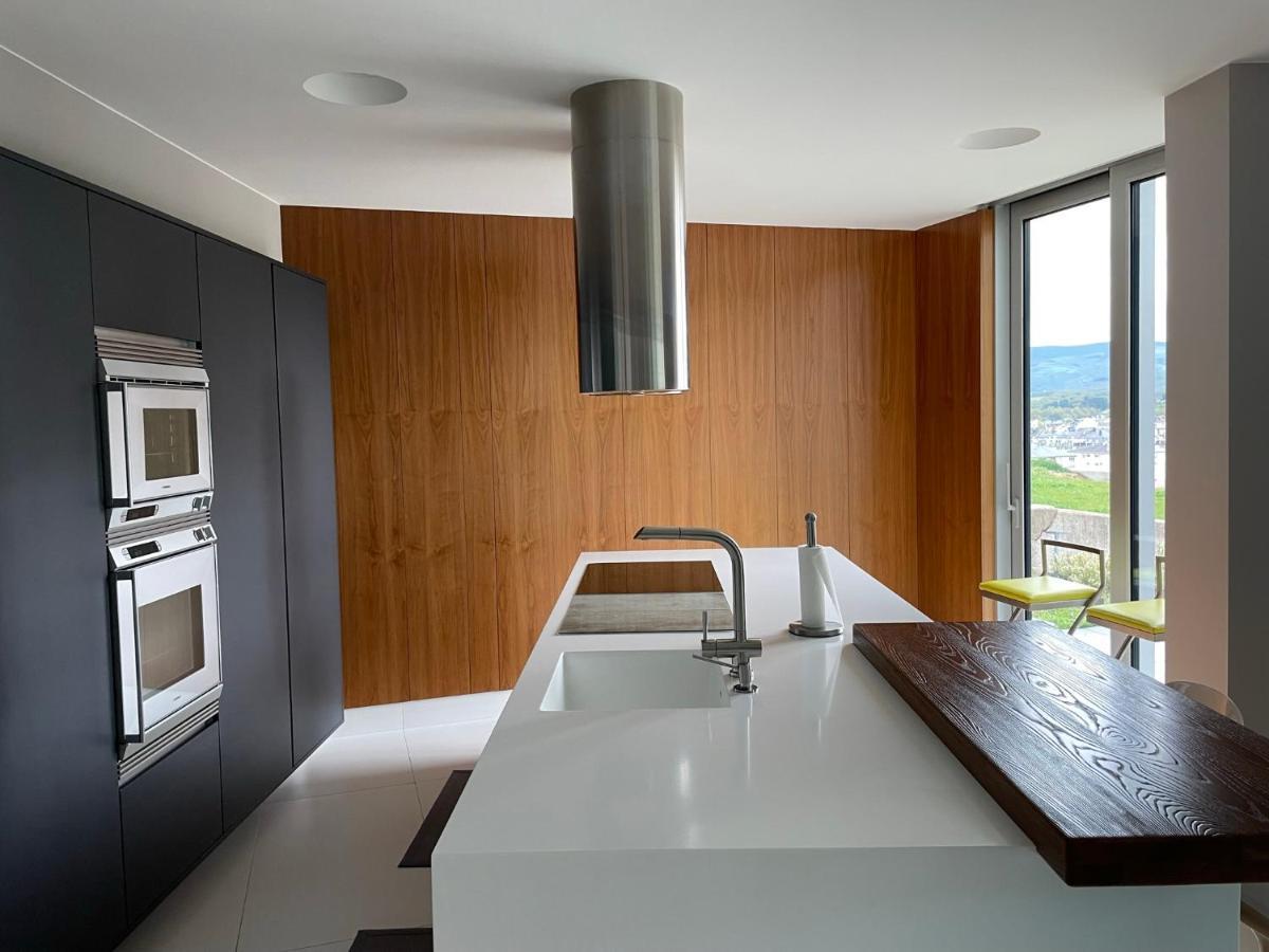 Tres Prismas Exclusive Villa ซาร์เรีย ภายนอก รูปภาพ